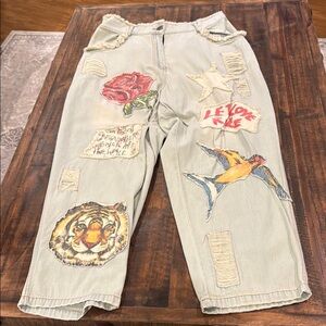 Embroidered Women's Jeans with Artistic Patches